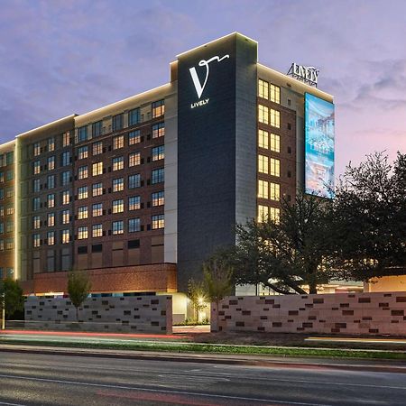 Lively Hotel On Oak Oklahoma City, Tapestry By Hilton Экстерьер фото