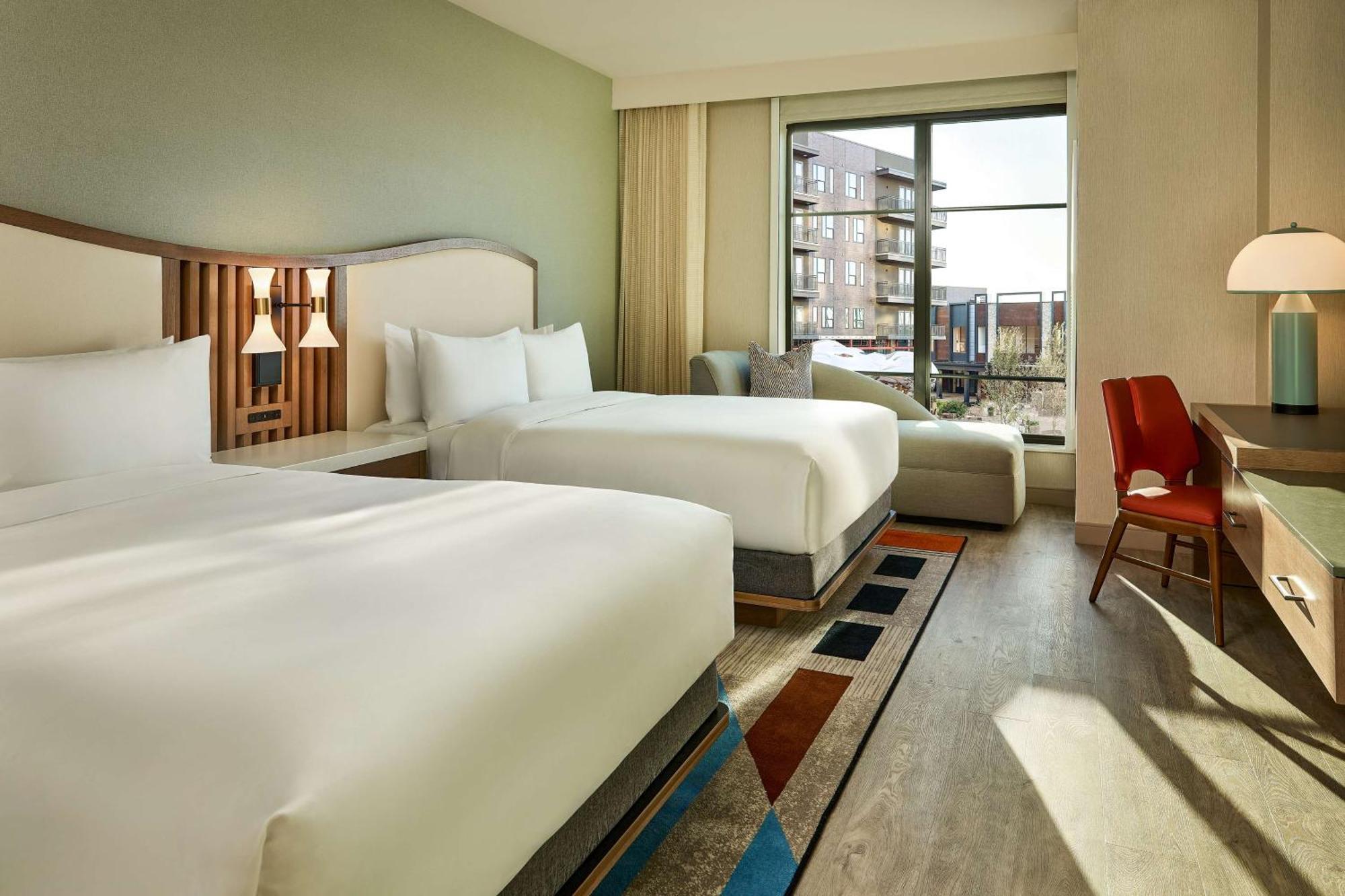 Lively Hotel On Oak Oklahoma City, Tapestry By Hilton Экстерьер фото
